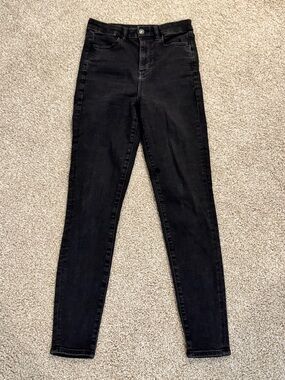 American Eagle Outfitters High-Rise Black Skinny Jeans